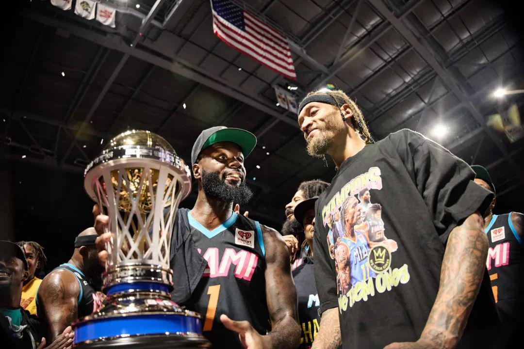 开云网页版-生涯六冠!如何评价查尔莫斯的生涯?