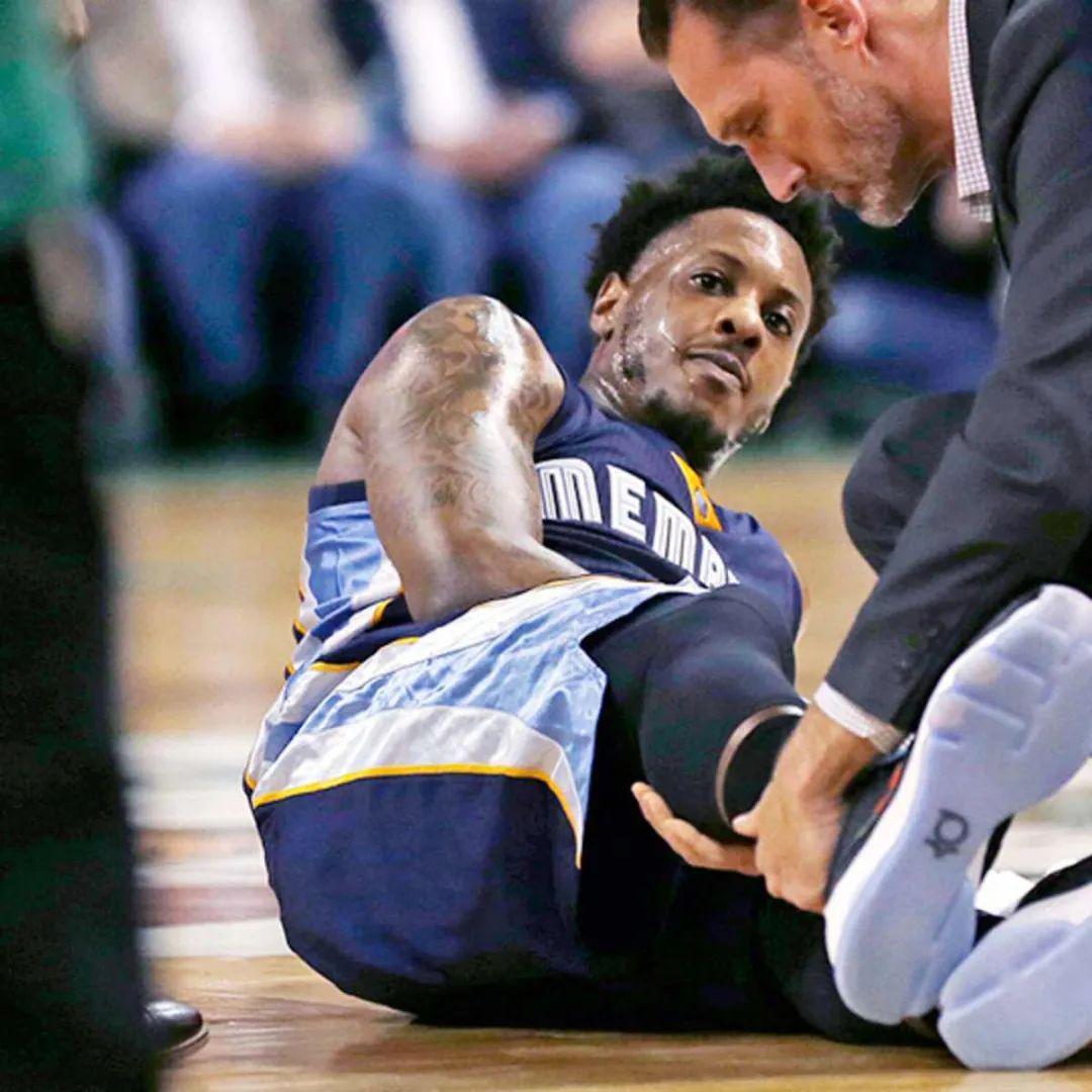 开云网页版-生涯六冠!如何评价查尔莫斯的生涯?