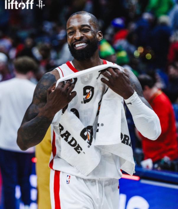 实时比分查询-场均12+6+1,他比小史密斯更贵?1.2亿怕是留不住,斯通不如交易