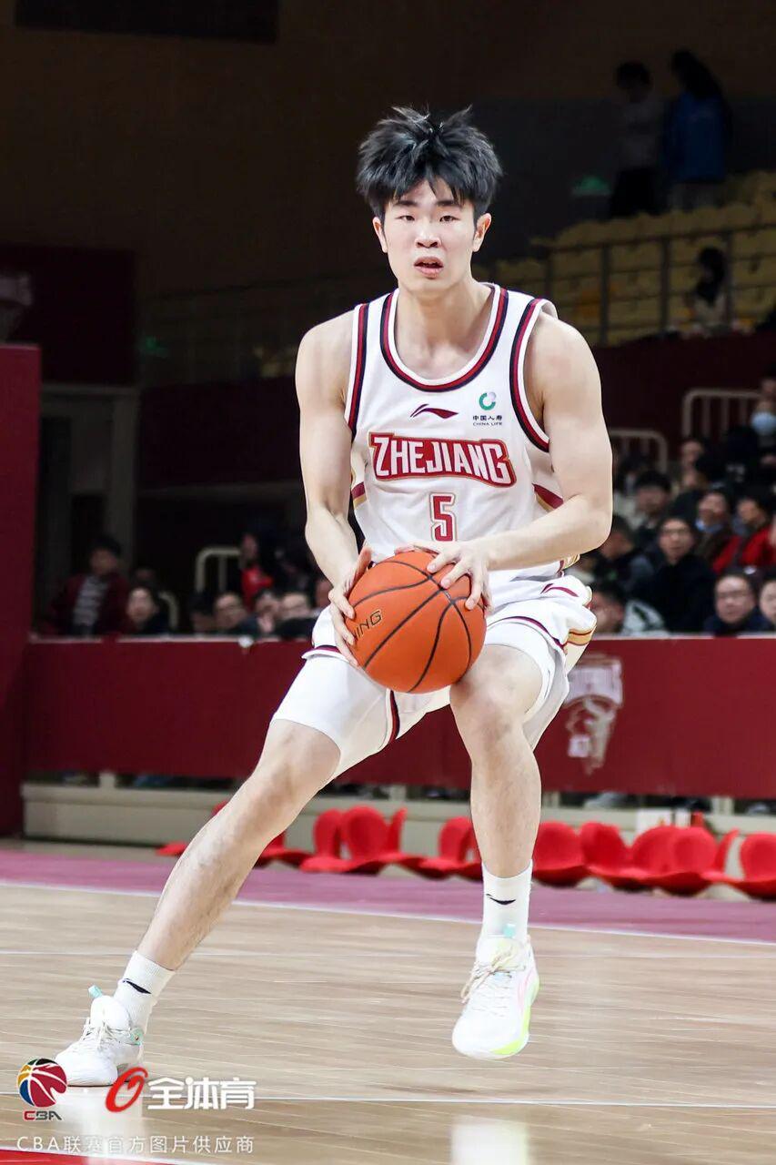 体育赛事直播-官宣|2025-2026赛季CBA联赛浙江稠州金租男篮国内球员注册名单!