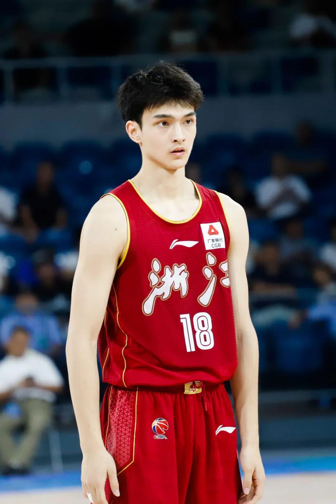 体育赛事直播-官宣|2025-2026赛季CBA联赛浙江稠州金租男篮国内球员注册名单!