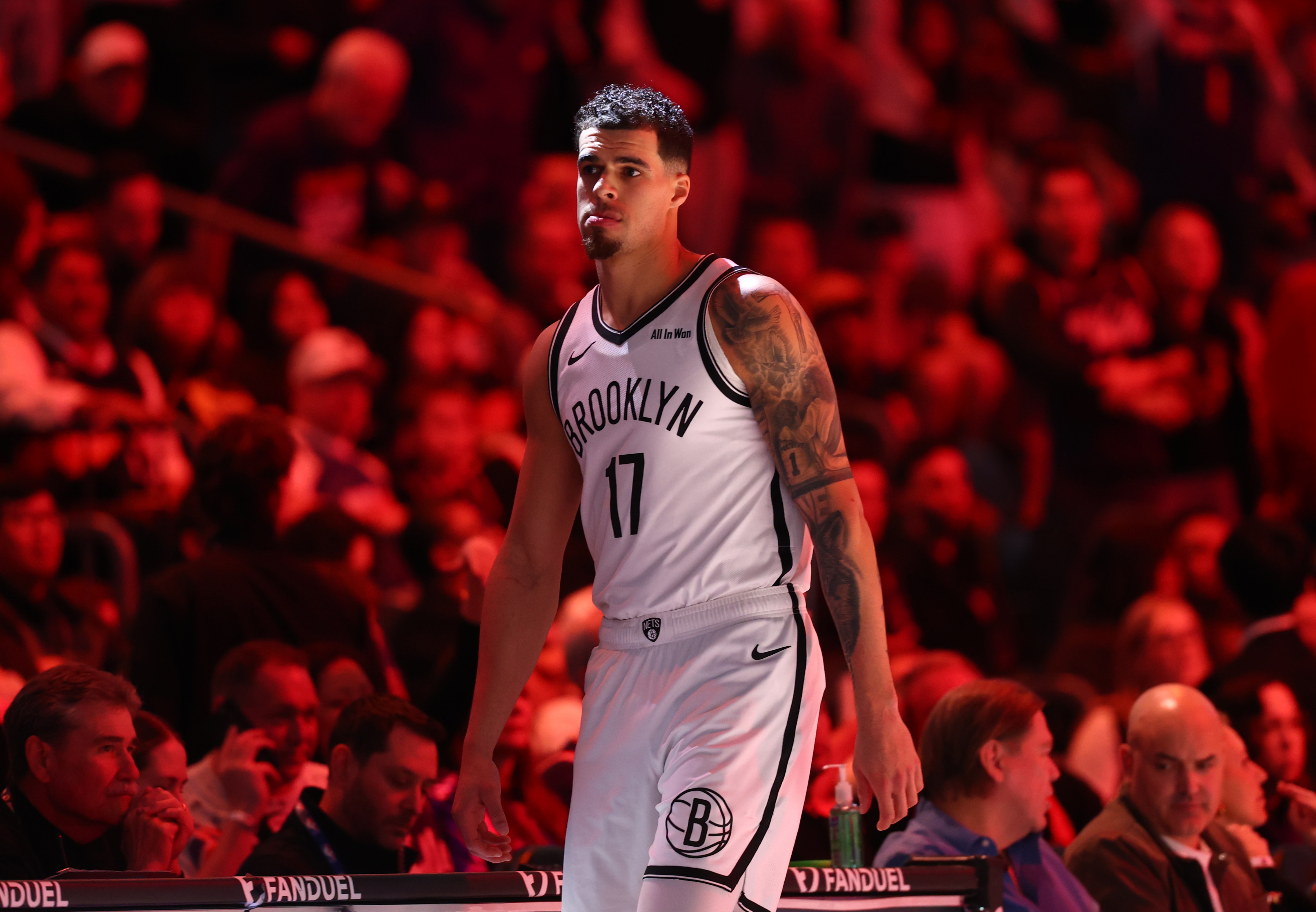 体育赛事直播-勇士7大交易目标：除字母哥外也可迎回克莱&amp;威金斯 还可赌戴维斯