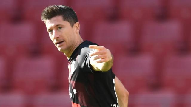 开云网页版-演砸夺冠大戏不要紧，莱万进球与弗利克去留更重要