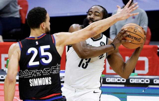 开云网页版-西帝换防哈登扭转战局 欧文KD费城未来如何处理？