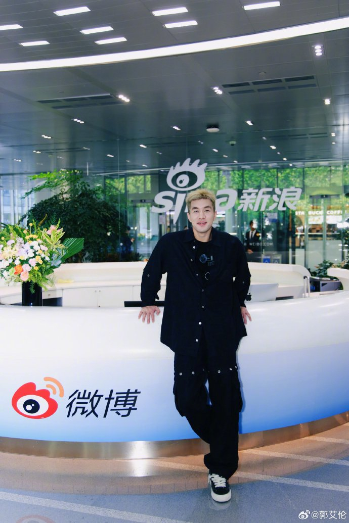 kaiyun登录入口-球迷为郭艾伦手术送祝福,定制明信片传递温暖|微博|伤病|心意|赛场|力量_新浪体育_新浪新闻