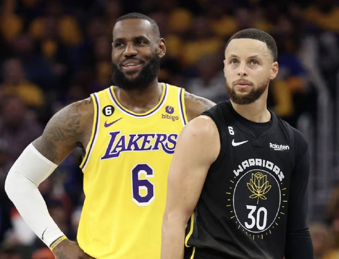 kaiyun网页版-NBA记者曝出猛料：詹姆斯可能要去勇士联手库里，但薪水会降很多
